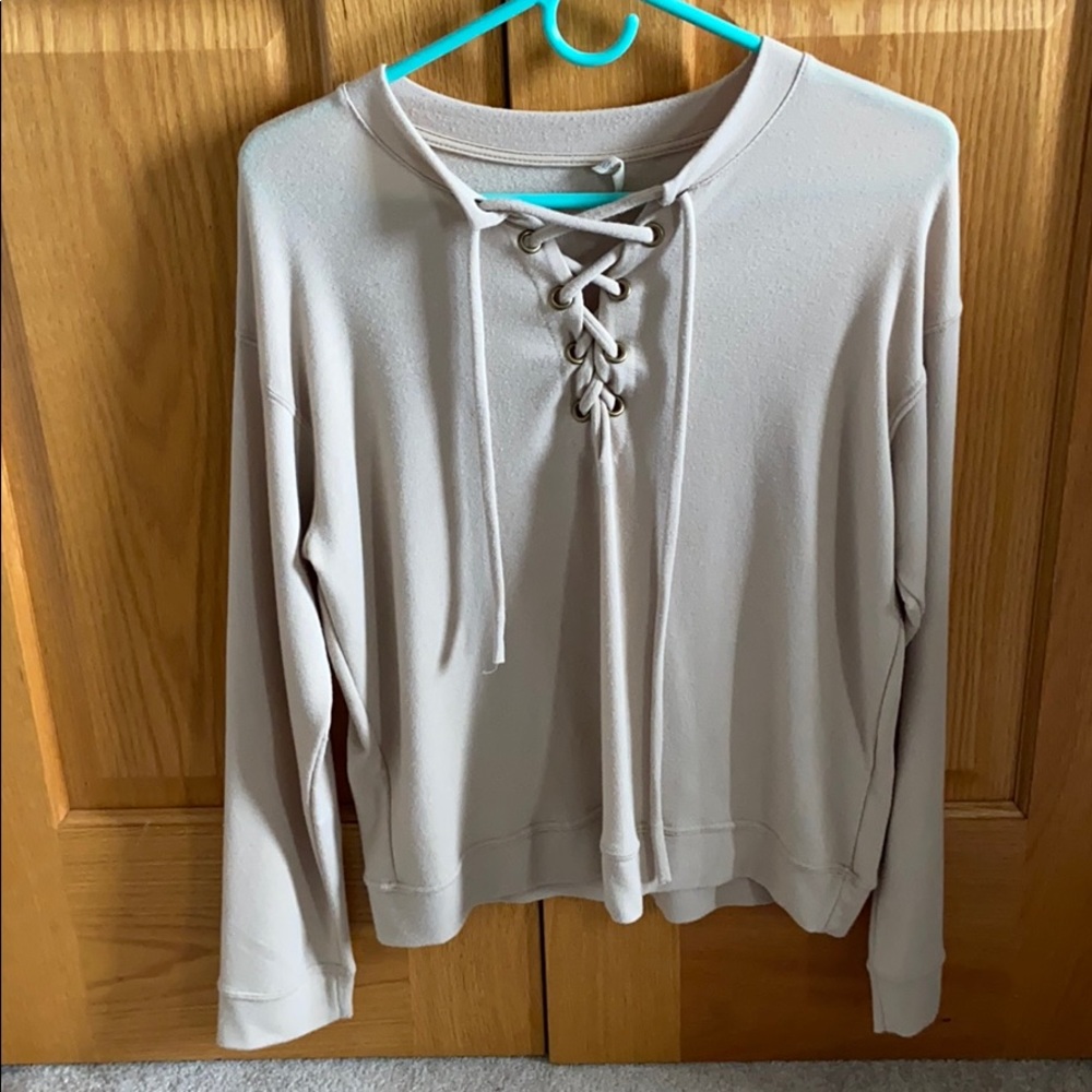 Beige/Tan long sleeve tie up top